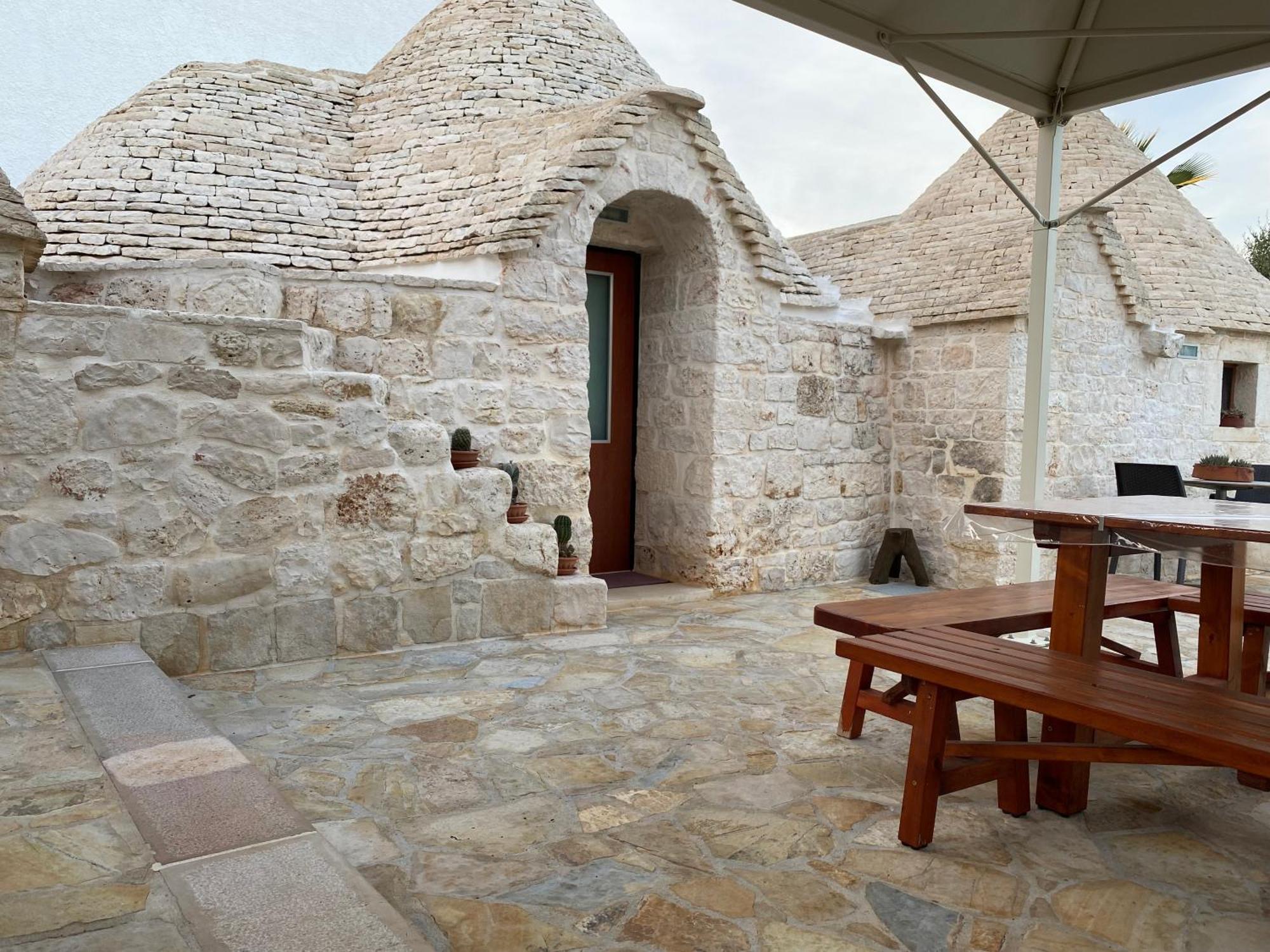 Вилла Trulli Del Relax Кастеллана-Гротте Экстерьер фото